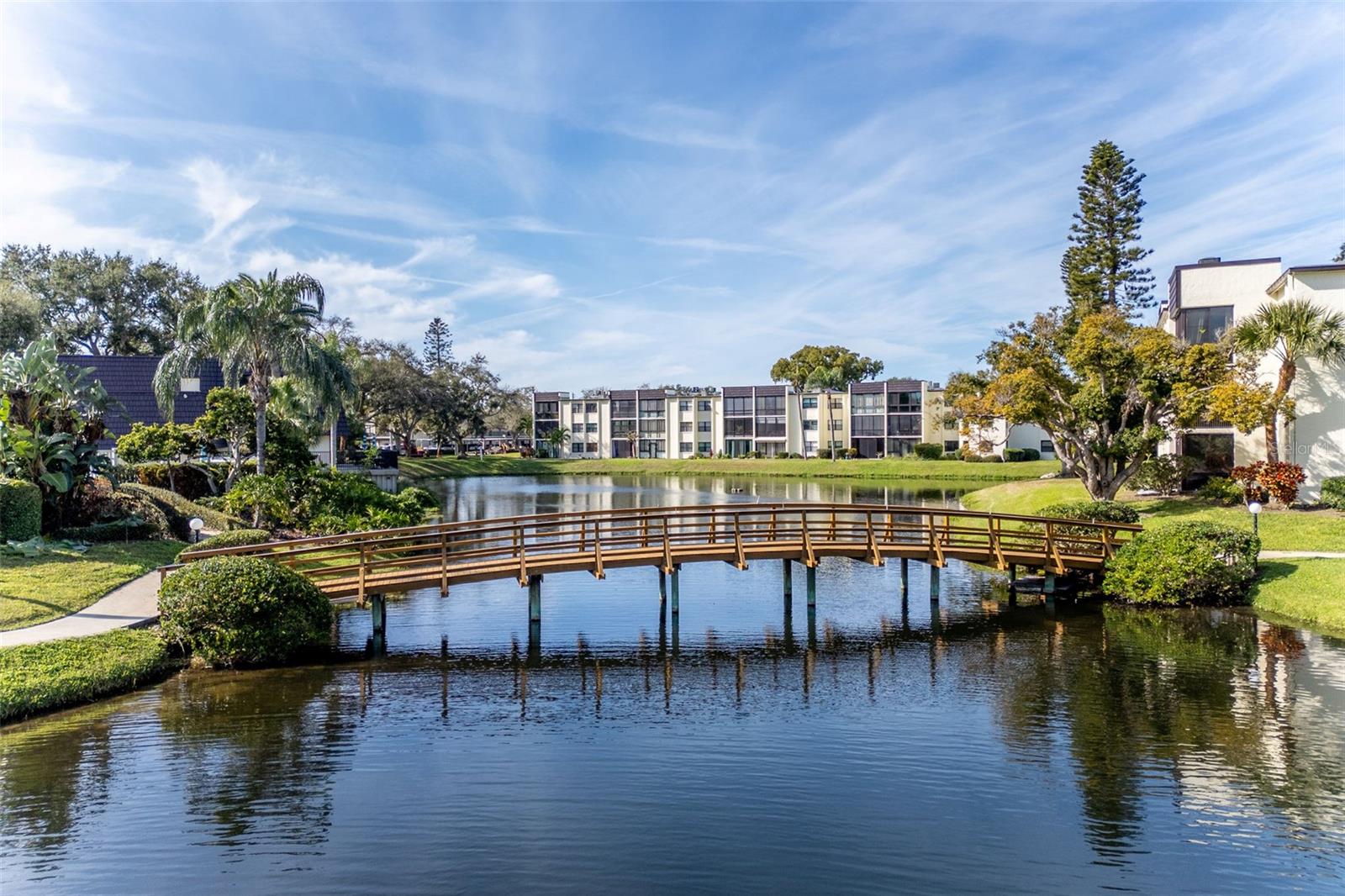 LAKEVIEW OF LARGO - Residential