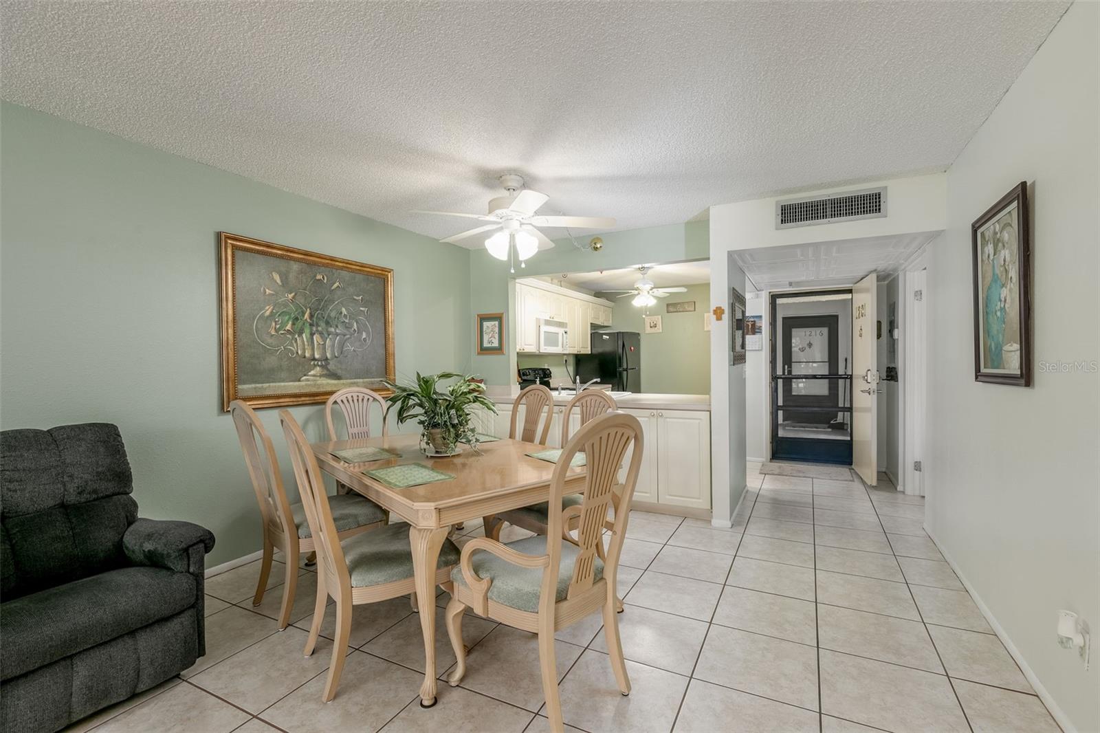 LAKEVIEW OF LARGO - Residential