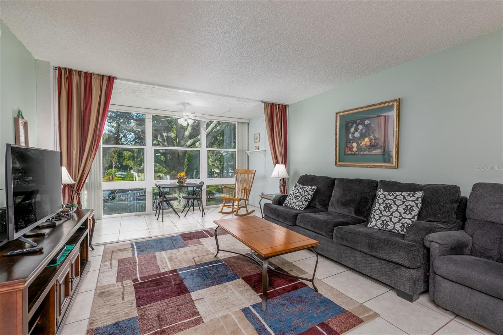 LAKEVIEW OF LARGO - Residential