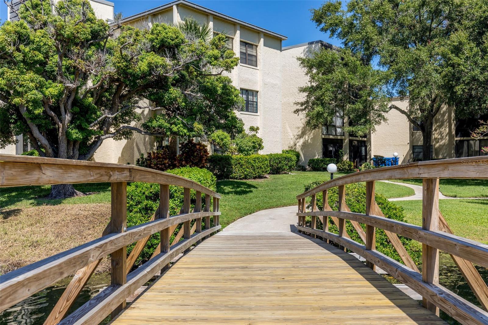 LAKEVIEW OF LARGO - Residential