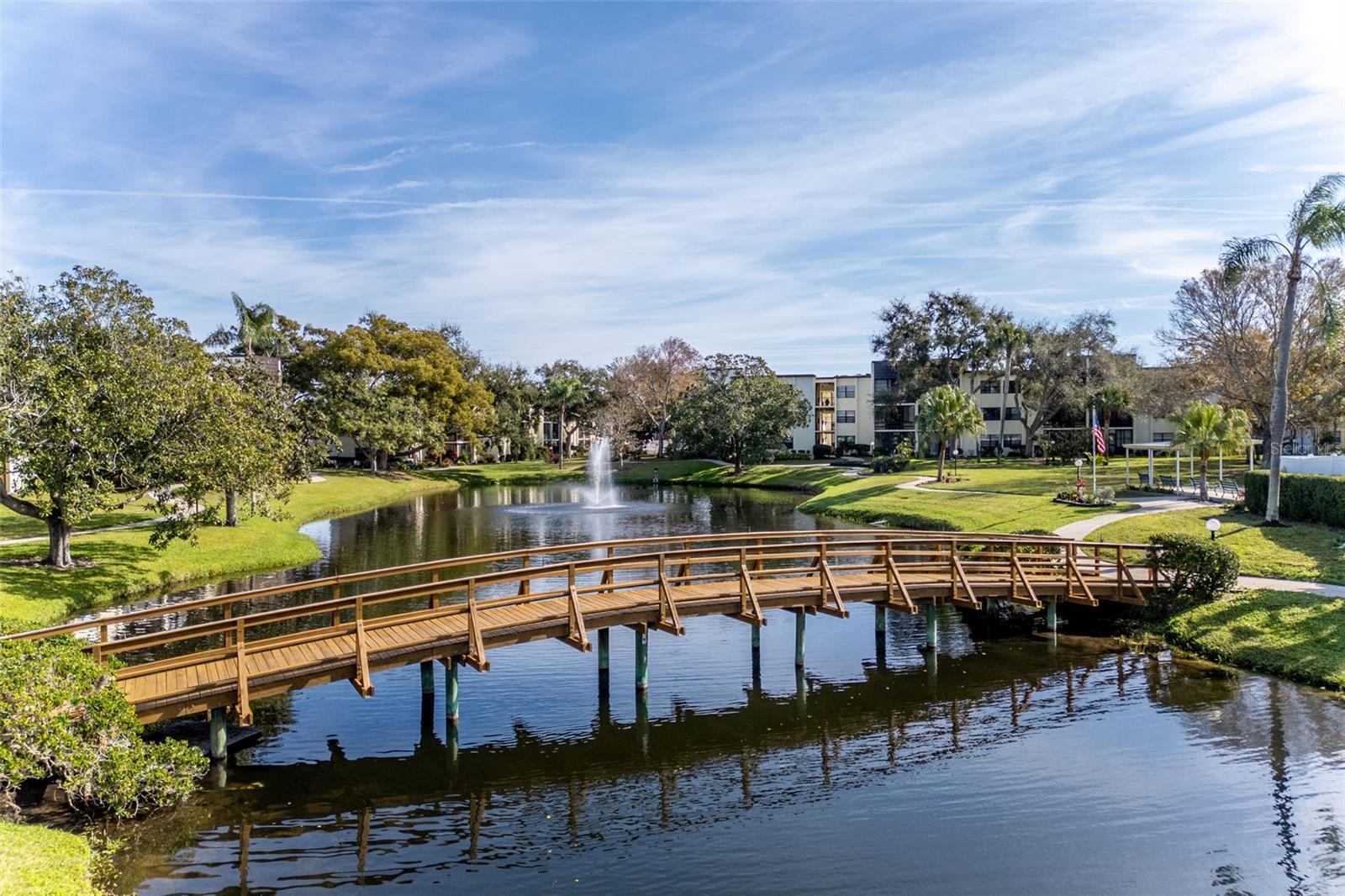 LAKEVIEW OF LARGO - Residential