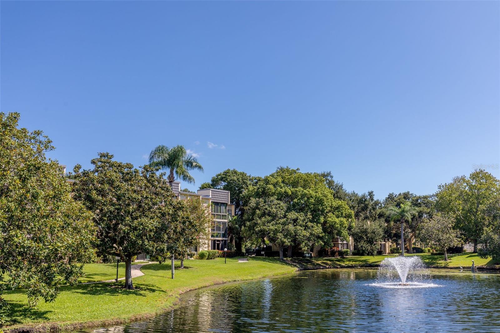 LAKEVIEW OF LARGO - Residential