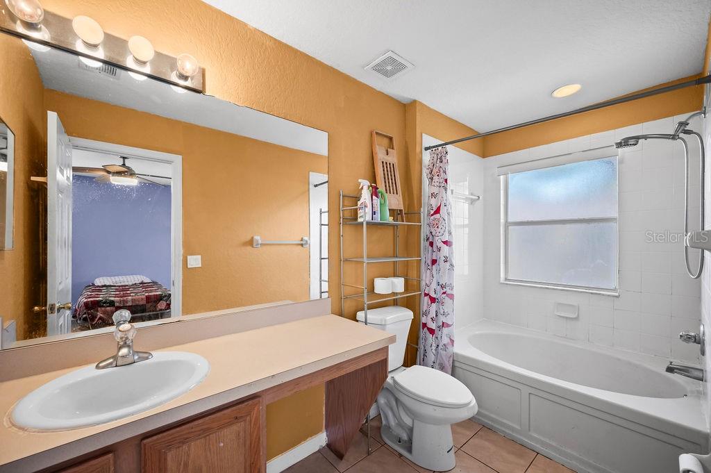 REGAL PALMS AT HIGHLAND RESERVE PH 02 - Residential