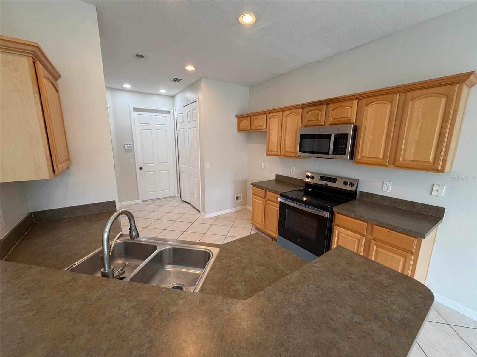 7530 CRANES CREEK COURT