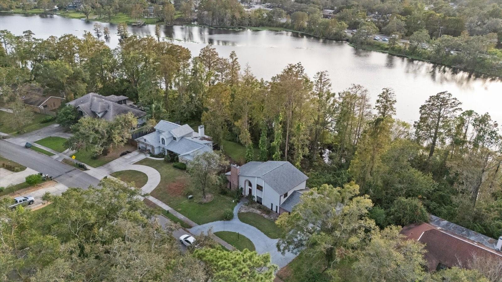 223 S RIVERHILLS DRIVE