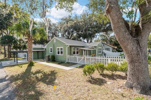 Photo of 742 SE 12th Street, Ocala, FL 34471 (MLS # OM714332)