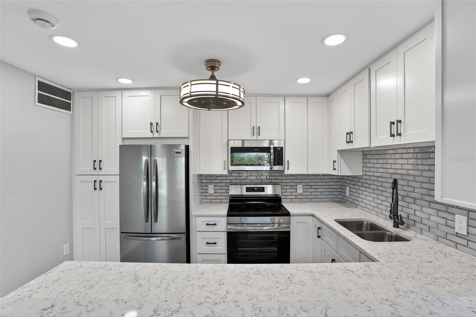 SAND KEY CONDO-BAYSIDE GARDENS I - Residential