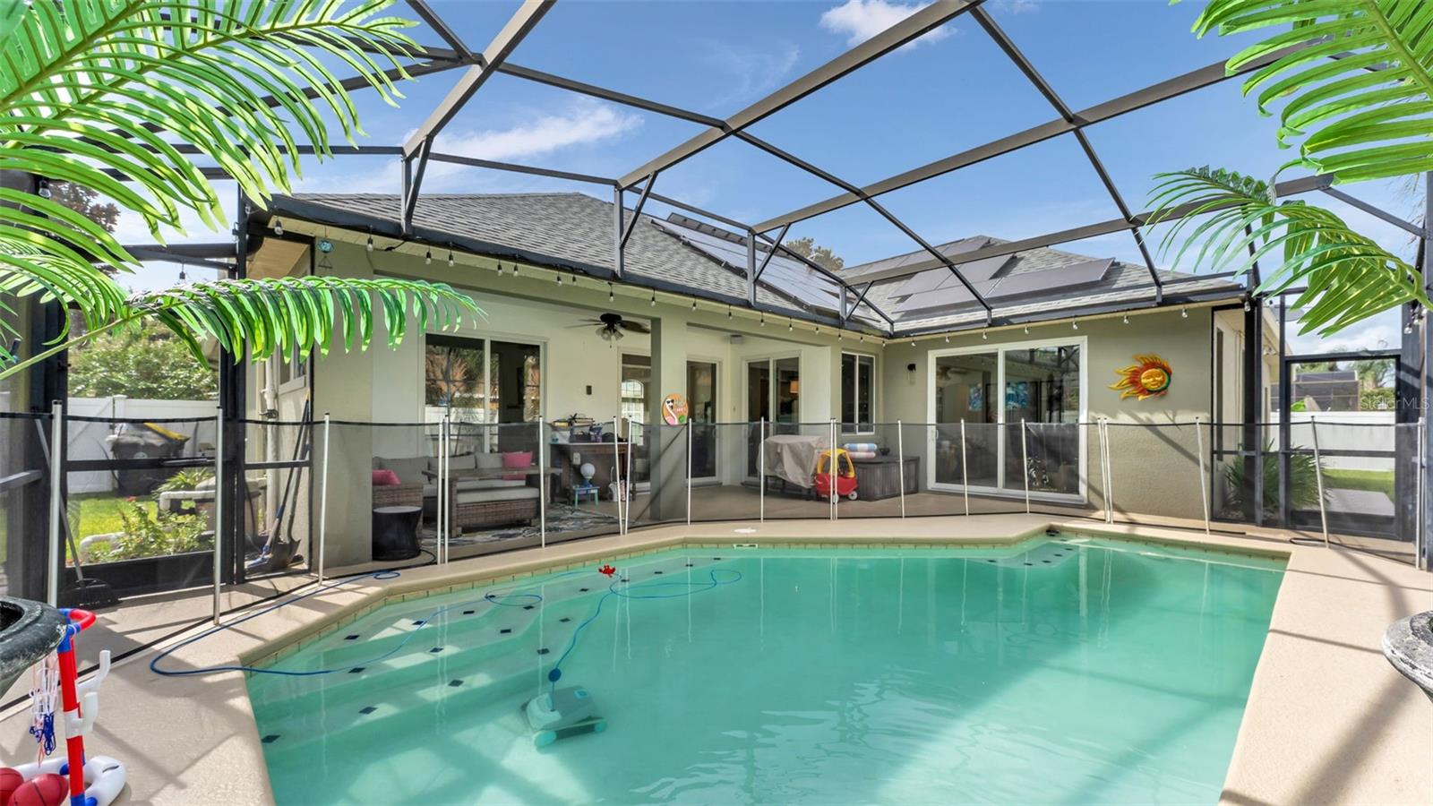 158 COSTA LOOP