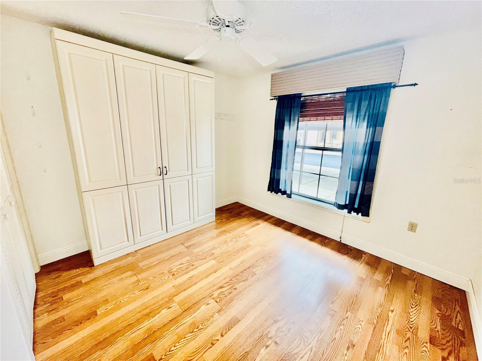 BAY PARK ESTATES - Residential