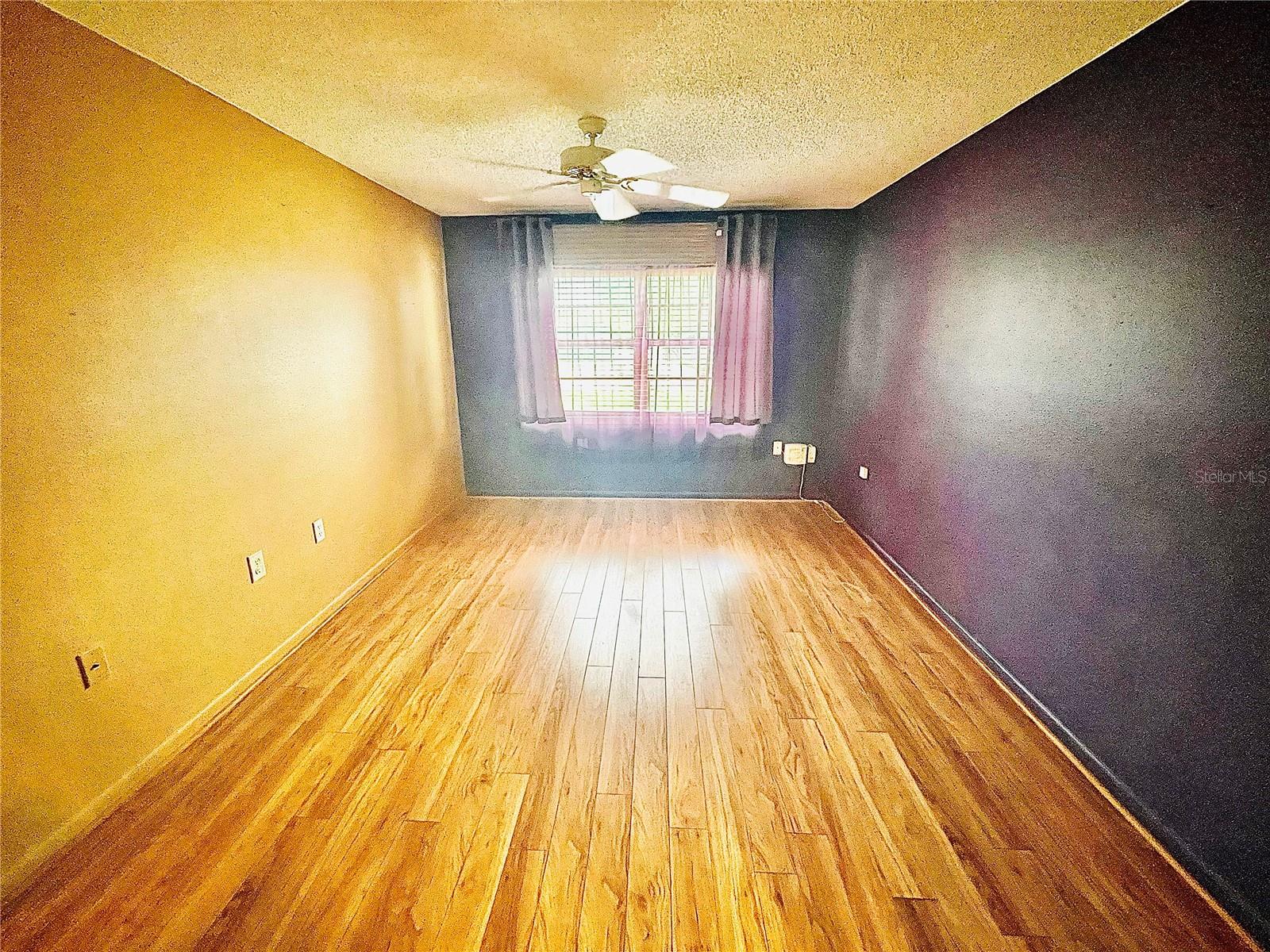 BAY PARK ESTATES - Residential