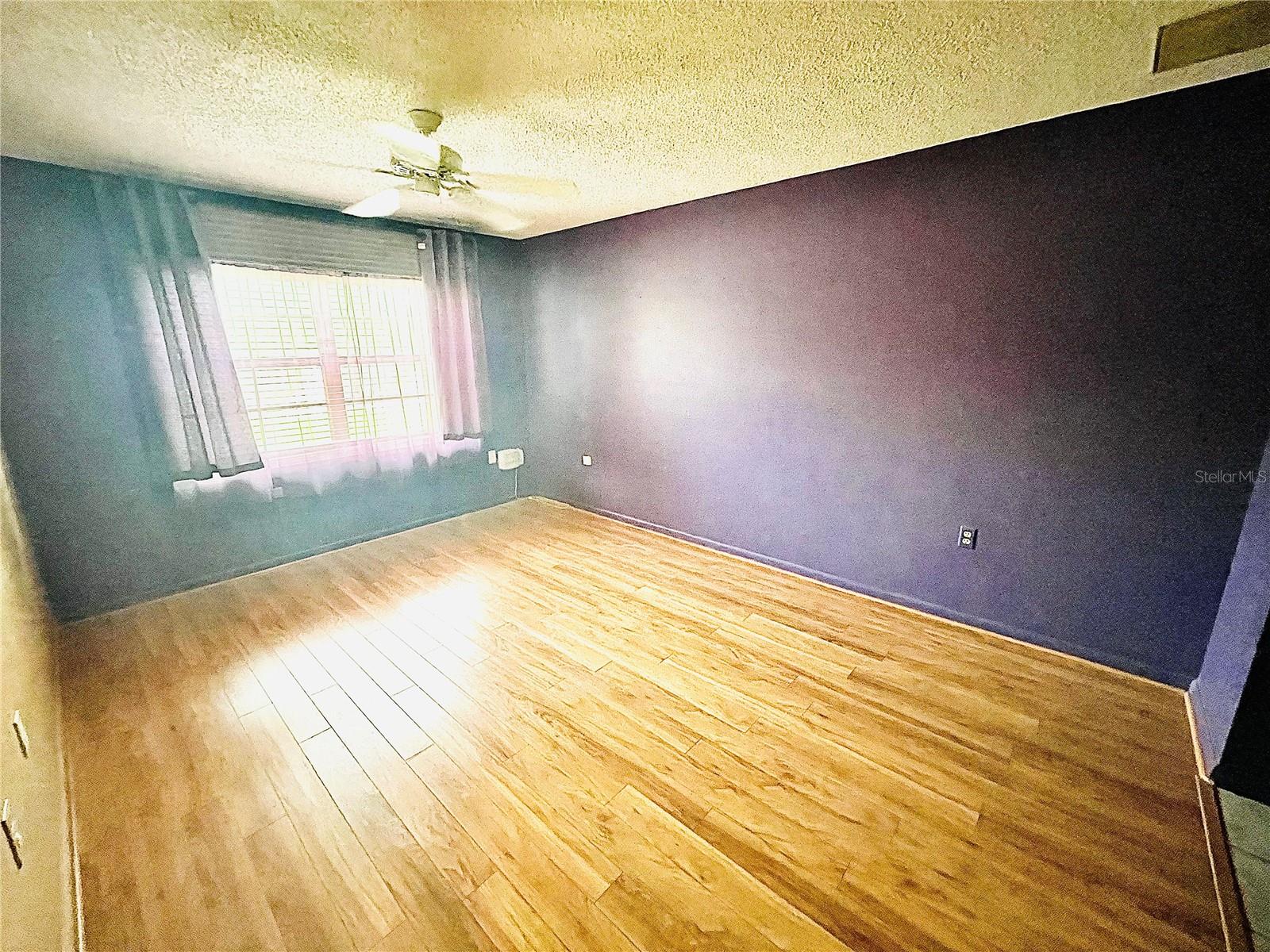 BAY PARK ESTATES - Residential