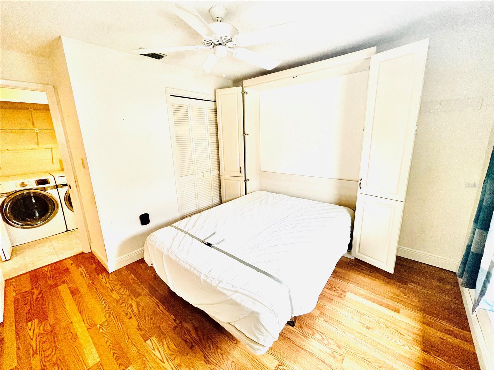 BAY PARK ESTATES - Residential