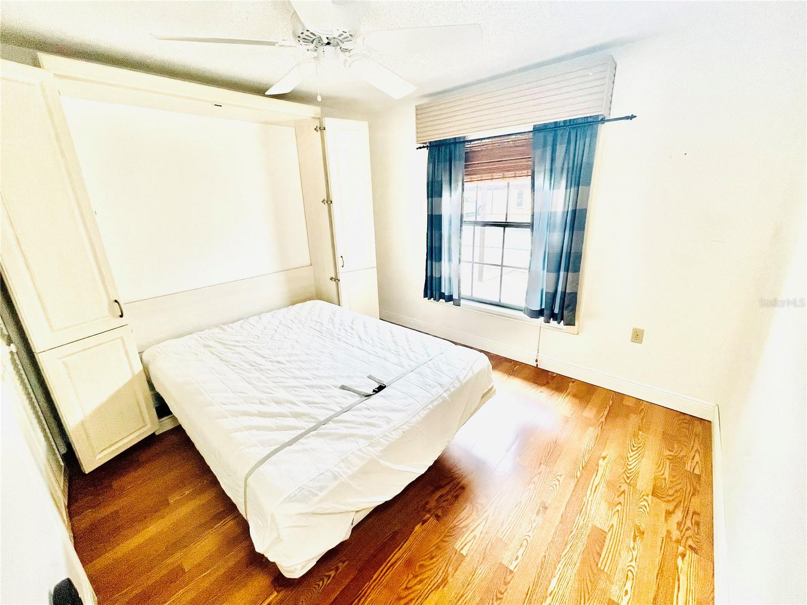 BAY PARK ESTATES - Residential