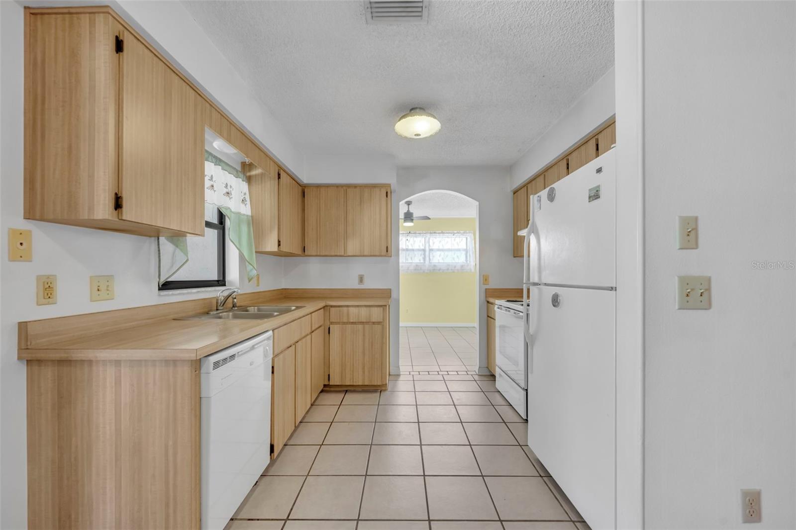 221 GRANDE VISTA STREET