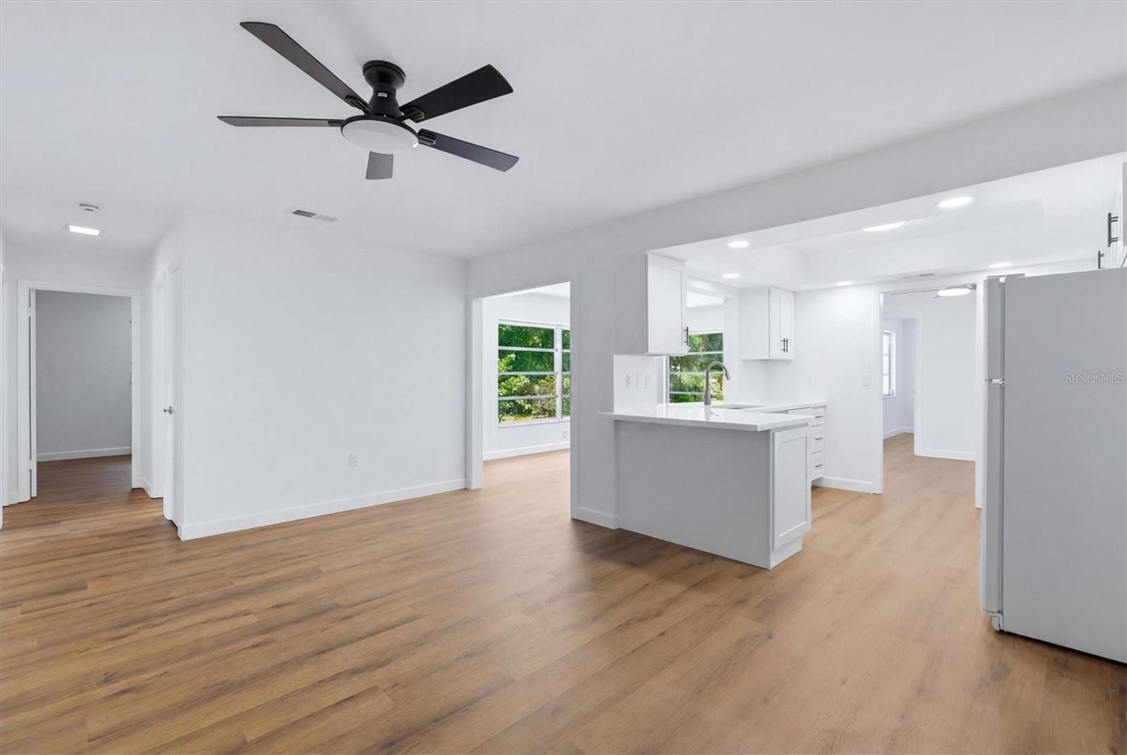 KENSINGTON PARK - Residential