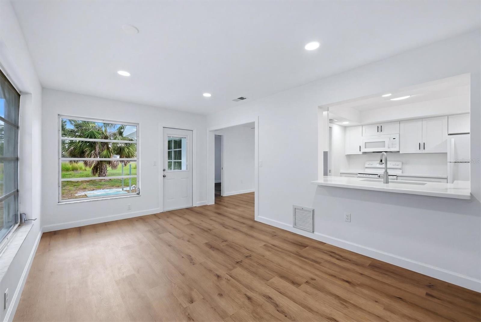 KENSINGTON PARK - Residential