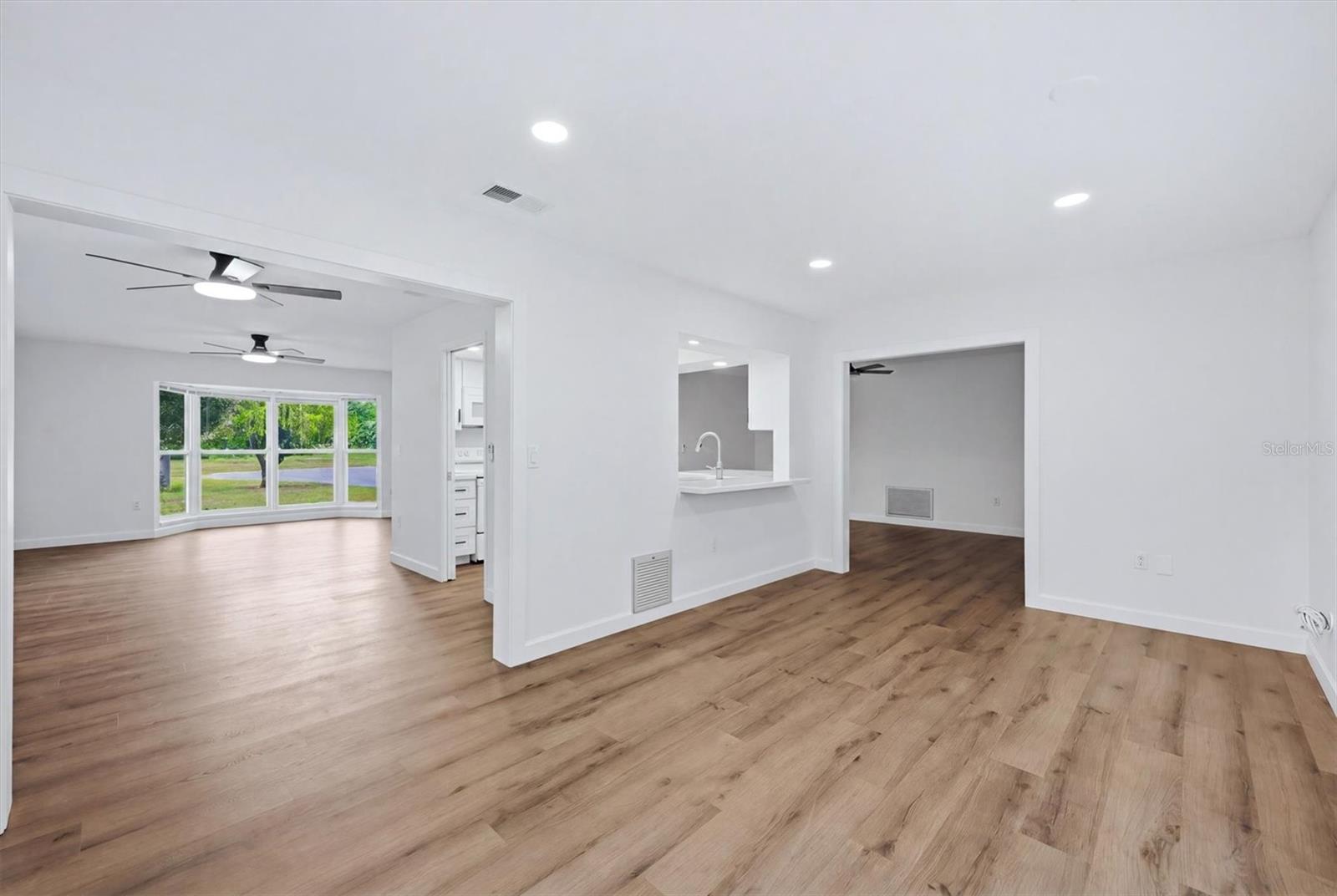 KENSINGTON PARK - Residential