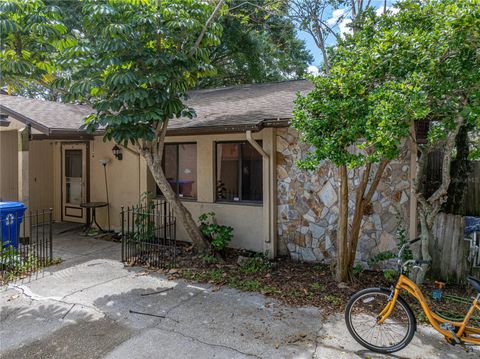 A home in LAKELAND