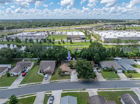 A home in LAKELAND