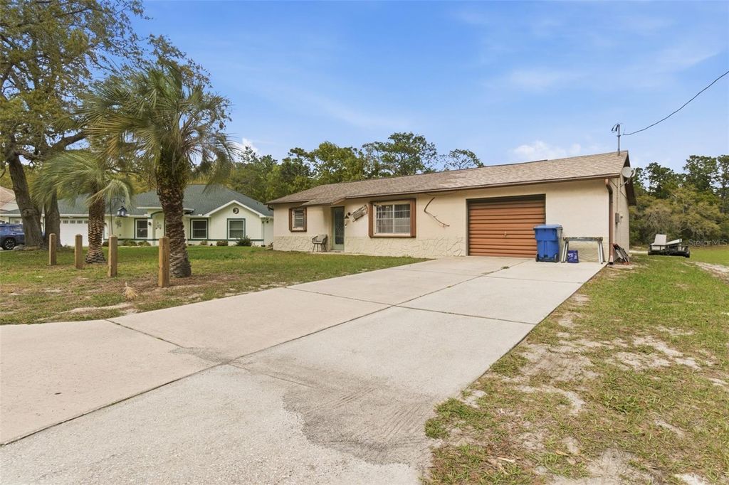 Photo of 11155 Gifford Drive, Spring Hill, FL 34608 (MLS # W7884732)