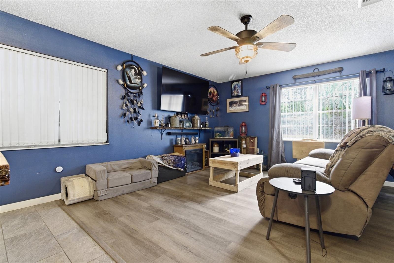 SPRING HILL - Residential