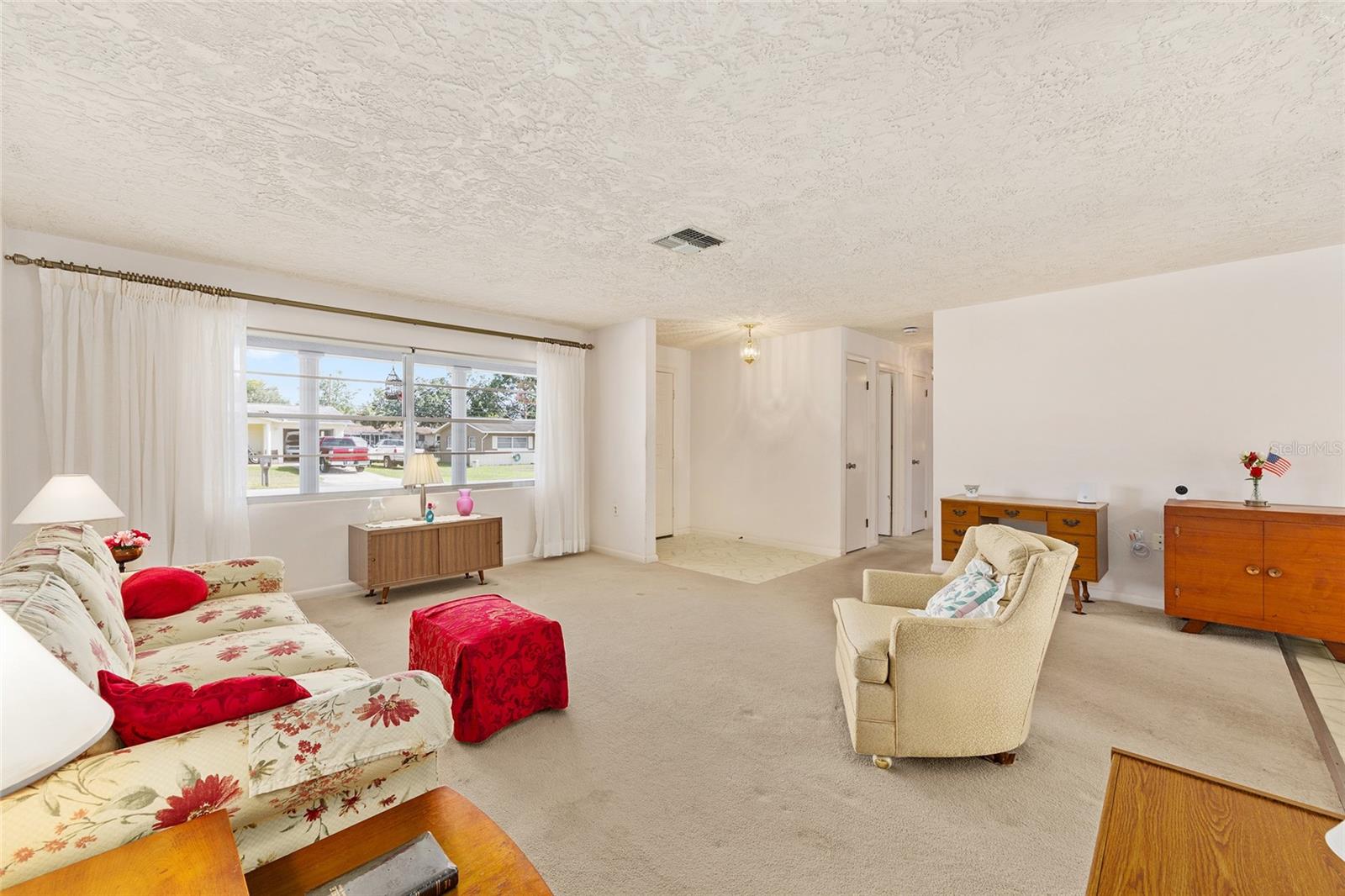 BEVERLY HILLS UNIT 06 - Residential