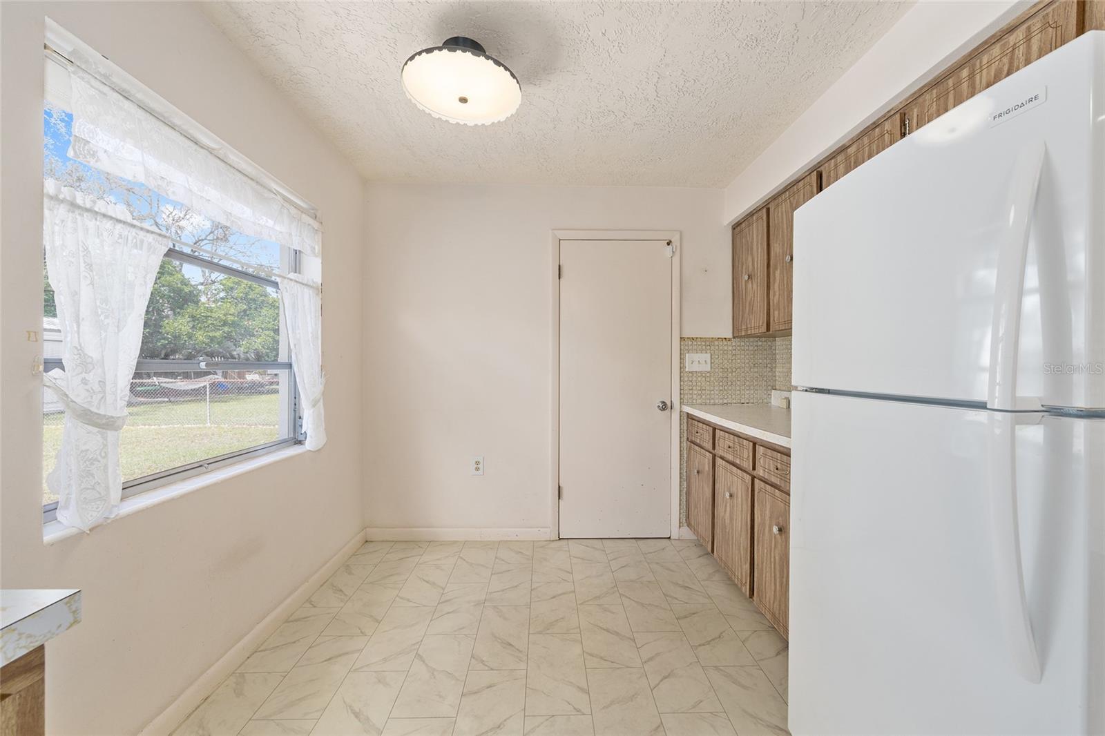 BEVERLY HILLS UNIT 06 - Residential