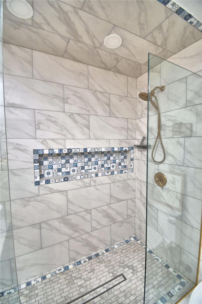 KIRKLAND LAKE ESTATES - Residential