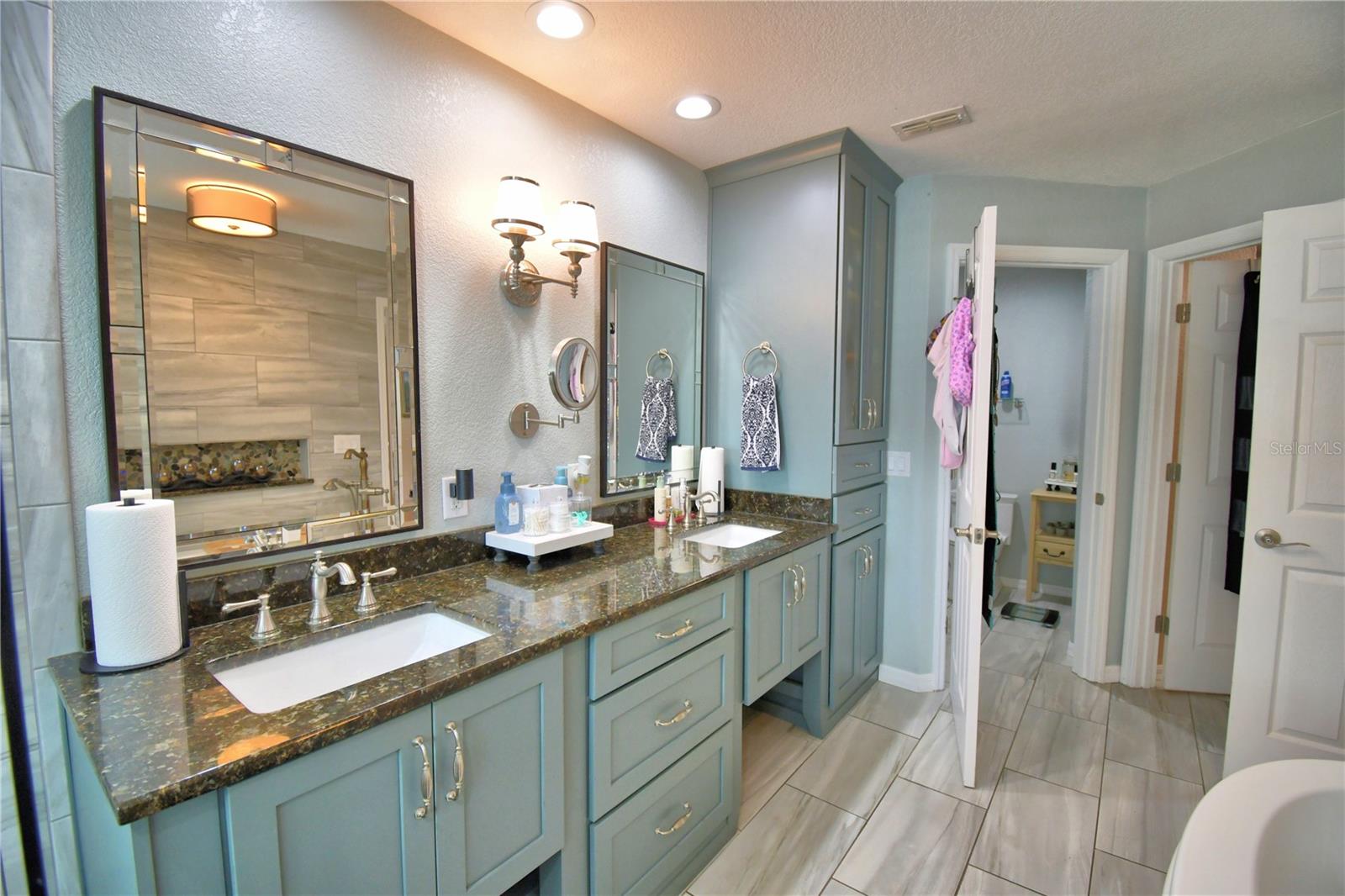 KIRKLAND LAKE ESTATES - Residential