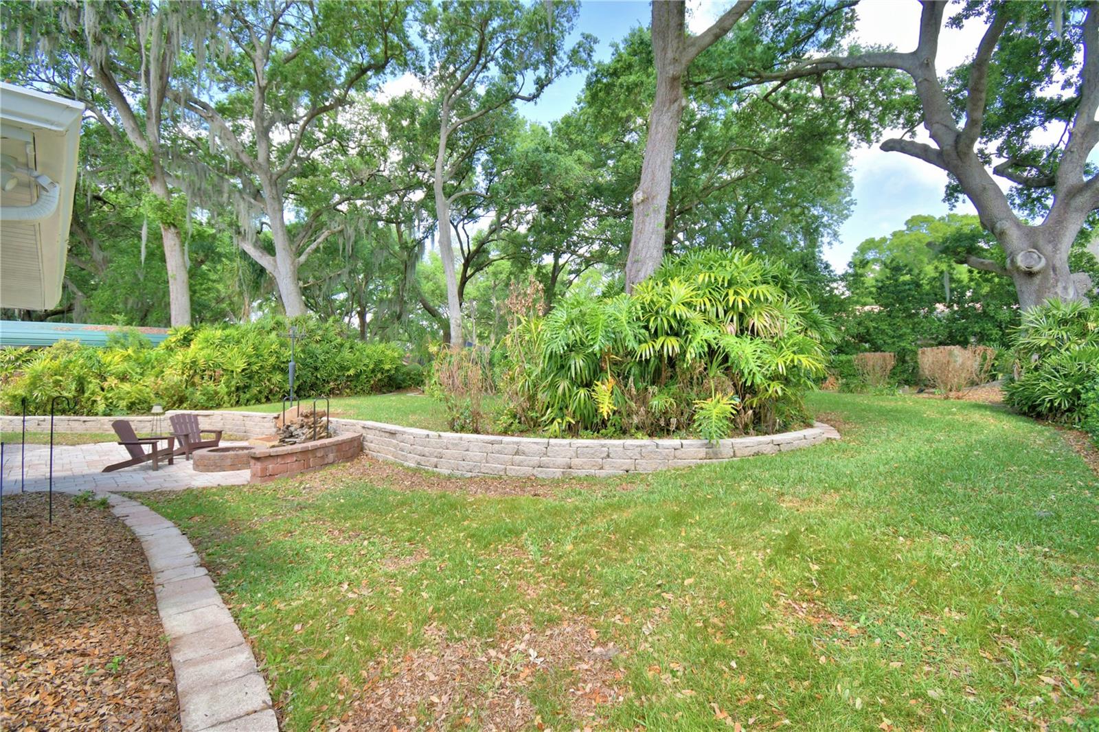 KIRKLAND LAKE ESTATES - Residential