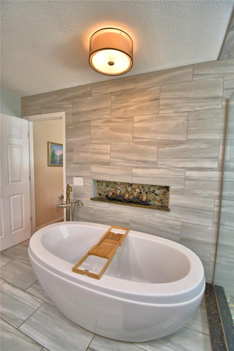 KIRKLAND LAKE ESTATES - Residential