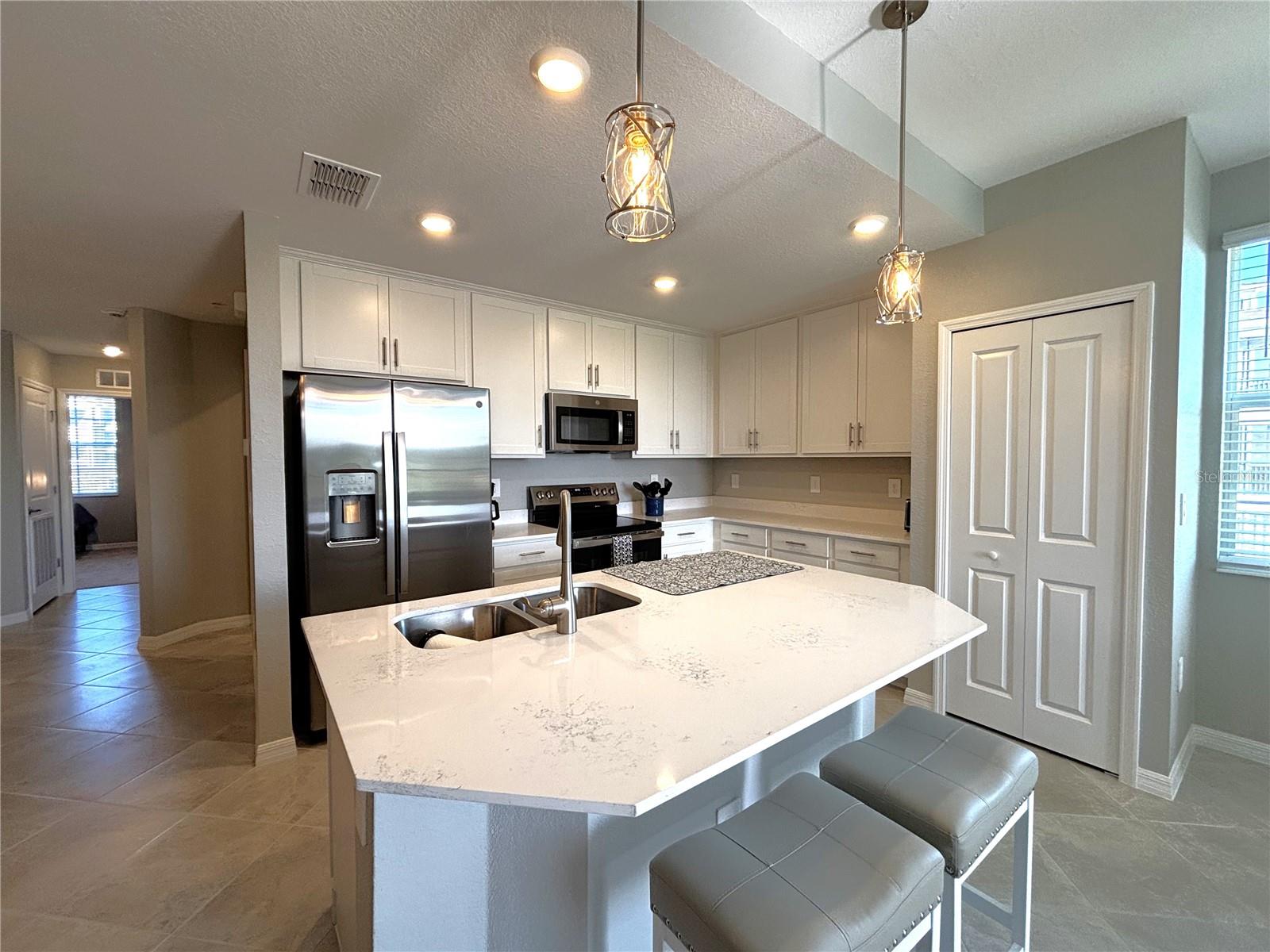 WELLEN GOLF & COUNTRY CLUB - Residential Lease