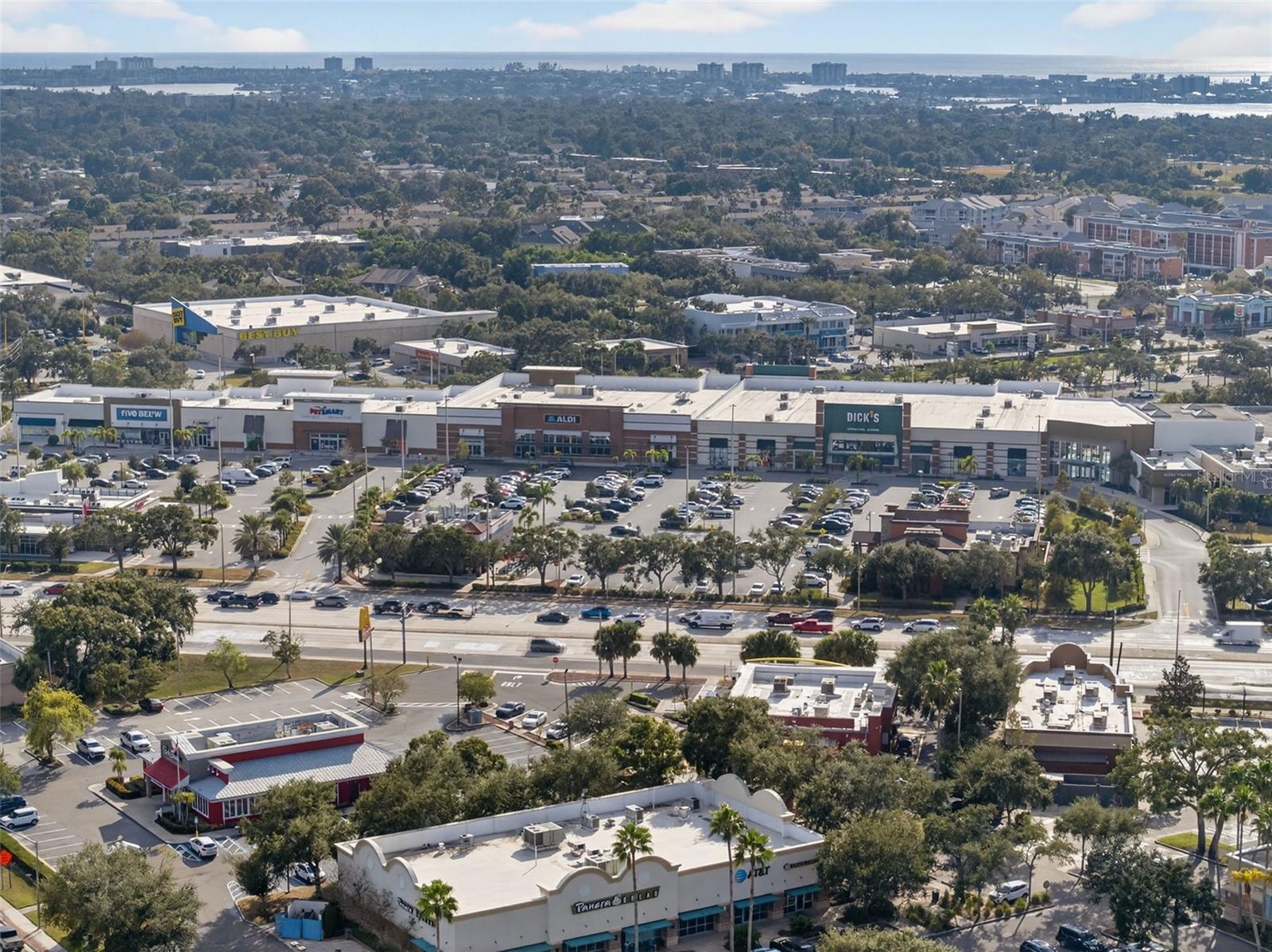 HOLIDAY PARK - Residential