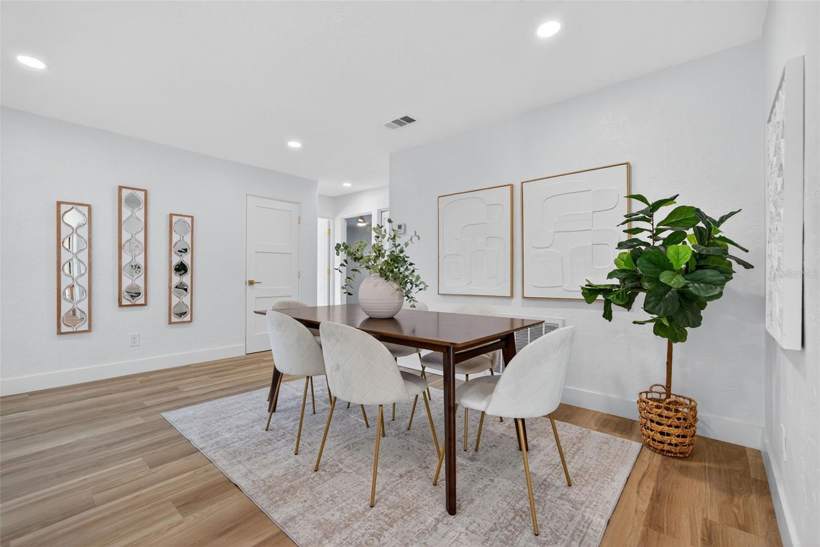 HOLIDAY PARK - Residential