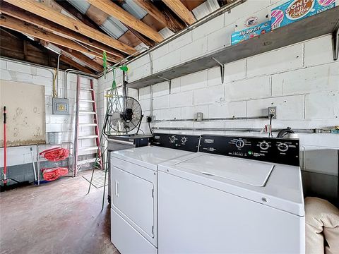 Tiny photo for 311 S Central Avenue, Umatilla, FL 32784 (MLS # O6395427)