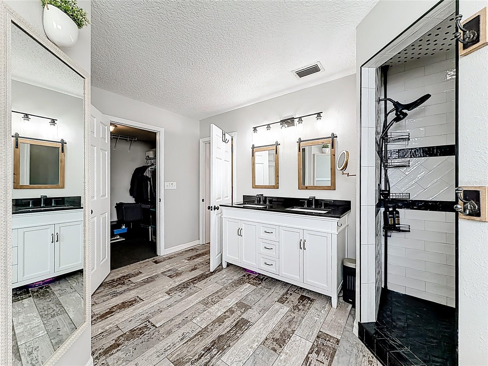 UMATILLA MITCHENORS ADD - Residential