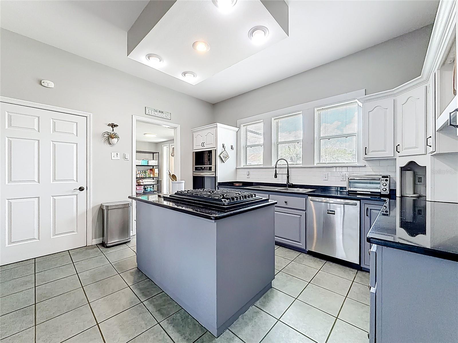 UMATILLA MITCHENORS ADD - Residential