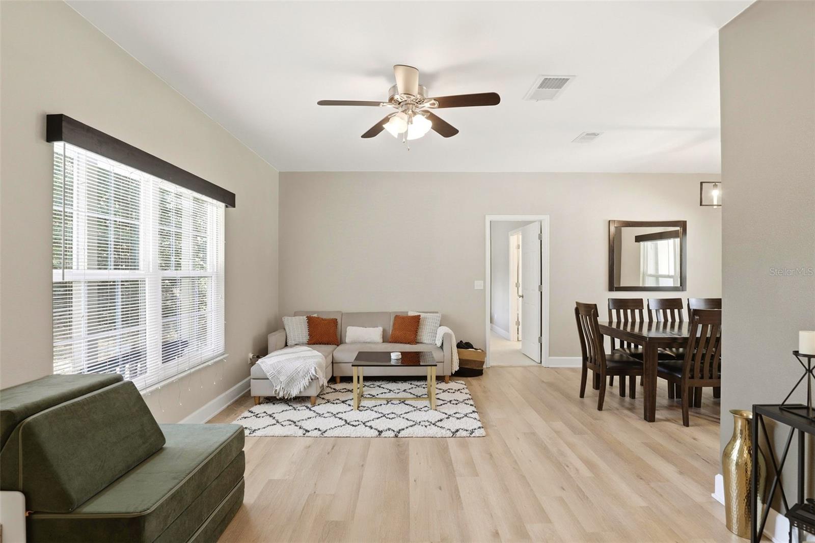MOUNT PLYMOUTH - Residential