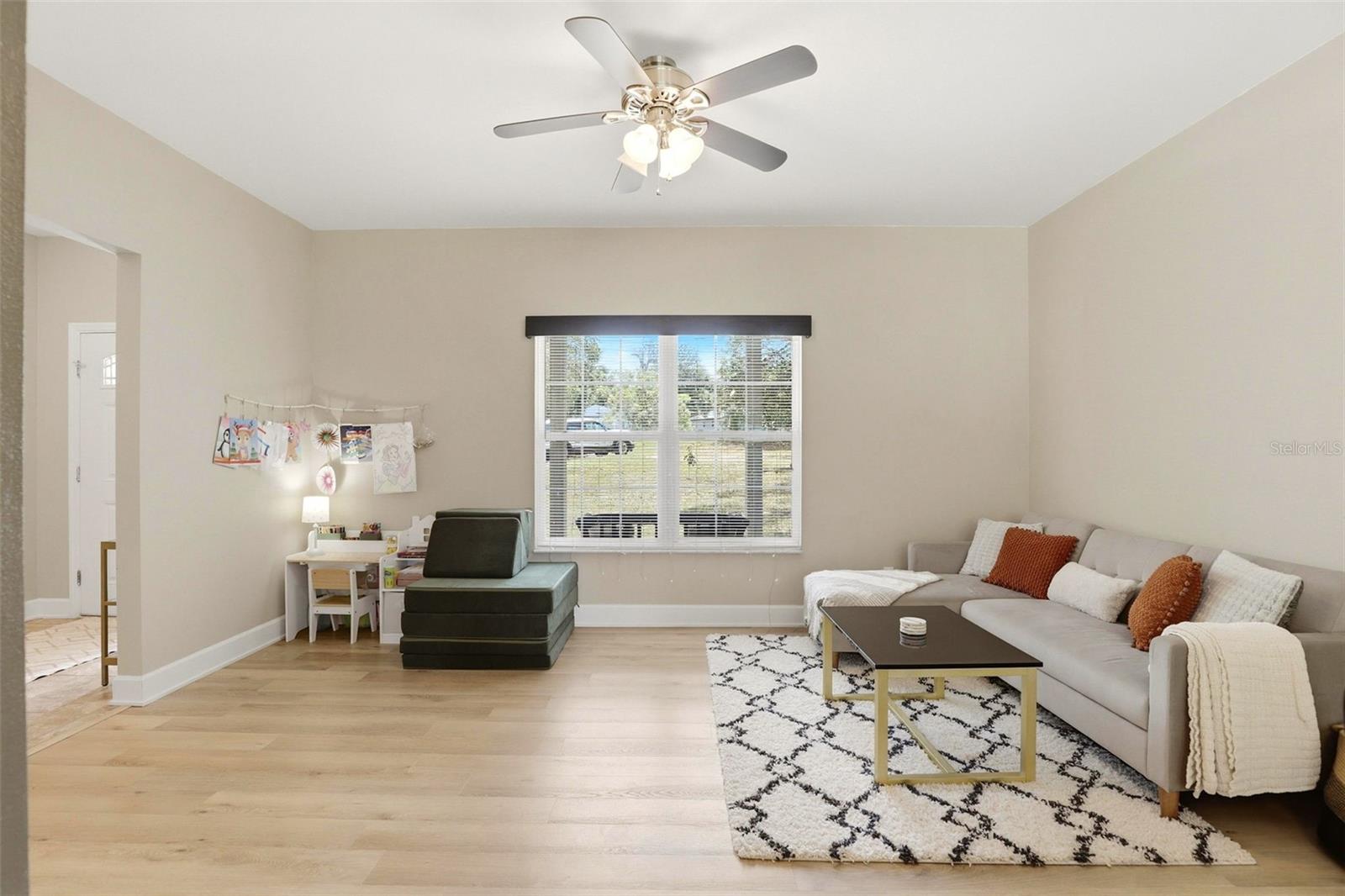 MOUNT PLYMOUTH - Residential