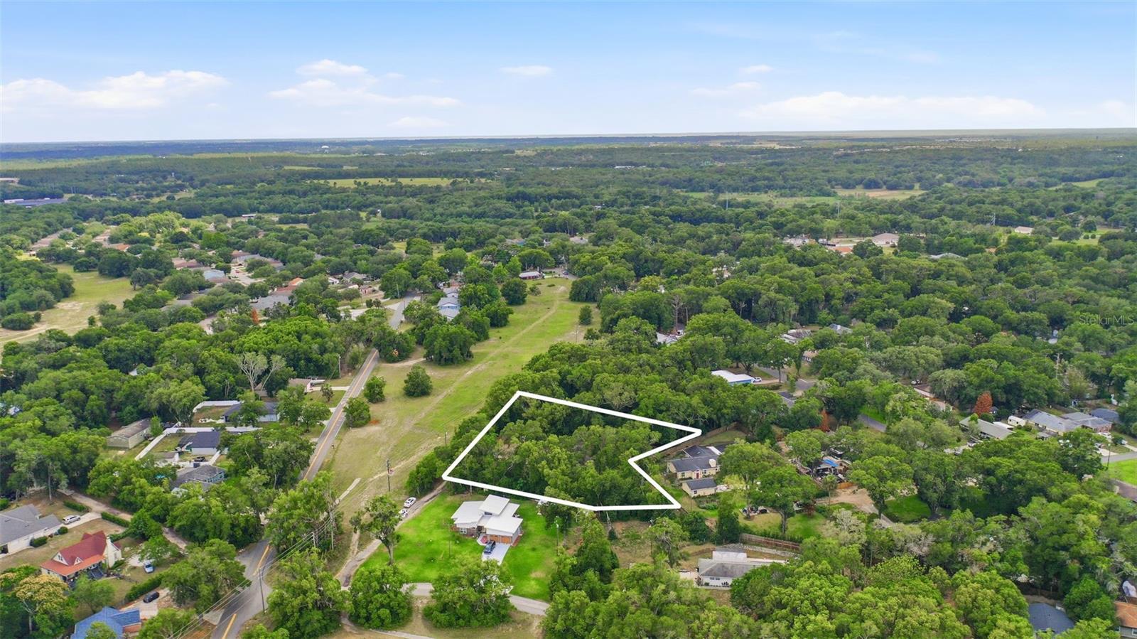 MOUNT PLYMOUTH - Residential