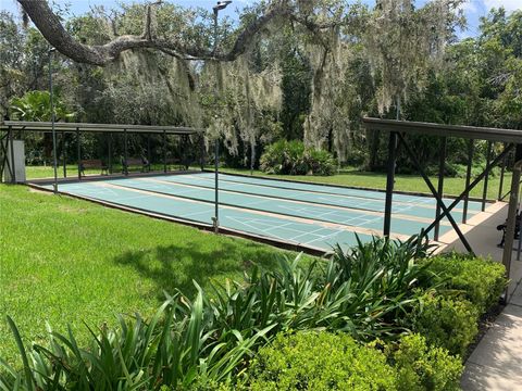 A home in LAKE WALES