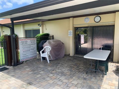 A home in LAKE WALES