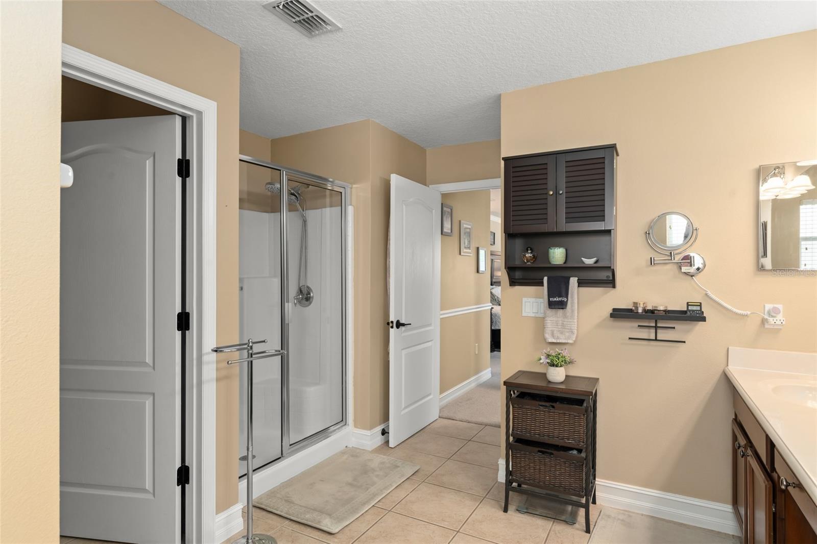 BIRCHWOOD NEIGHBORHOODS - Residential