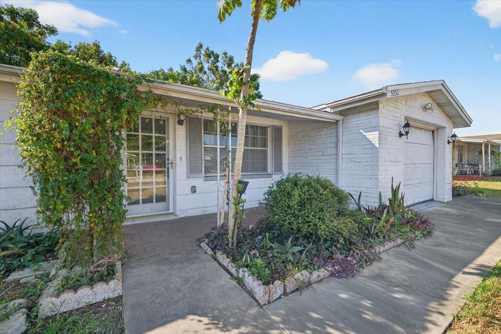 Photo of 5352 Mosaic Drive, Holiday, FL 34690 (MLS # W7880080)