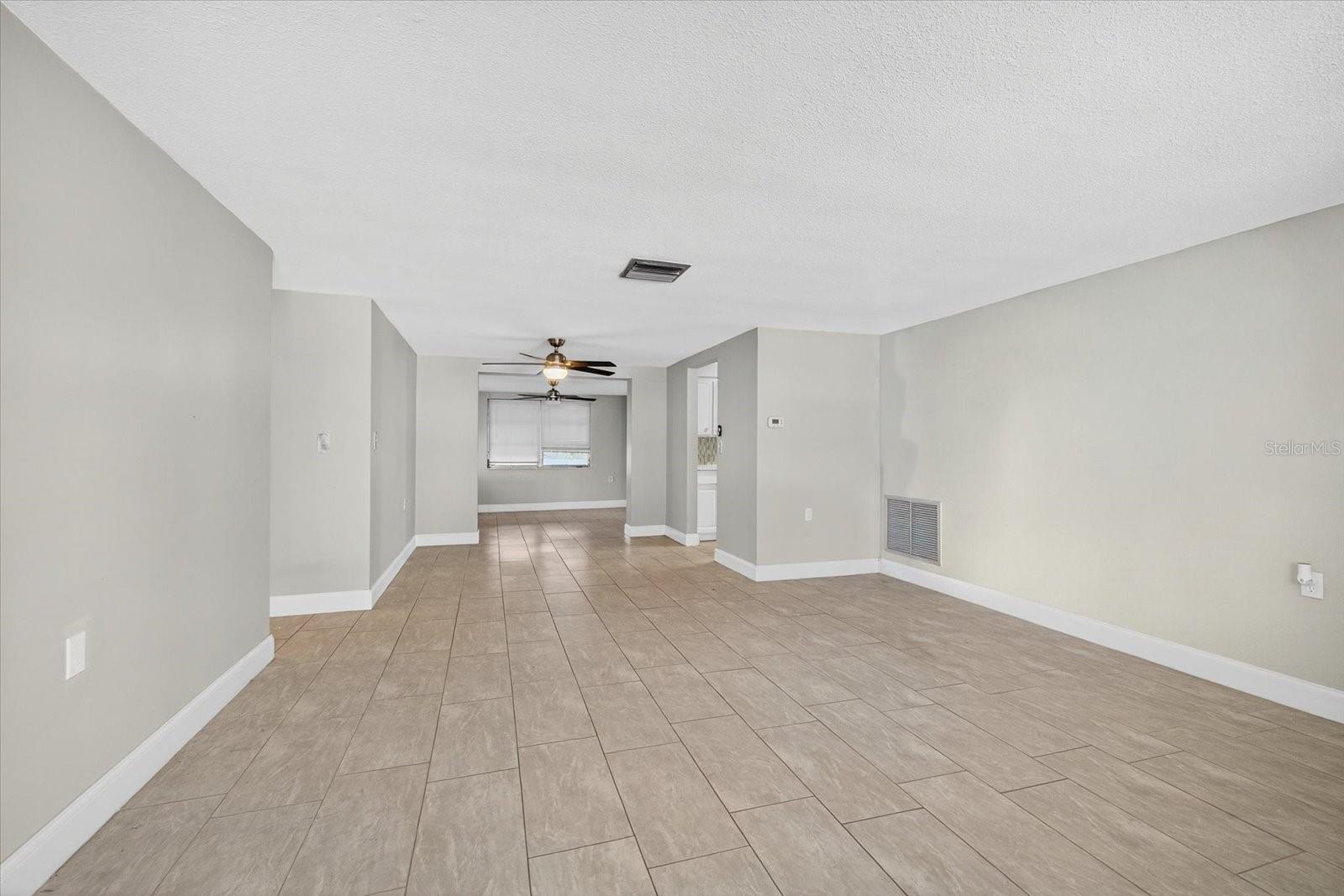 5352 MOSAIC DRIVE