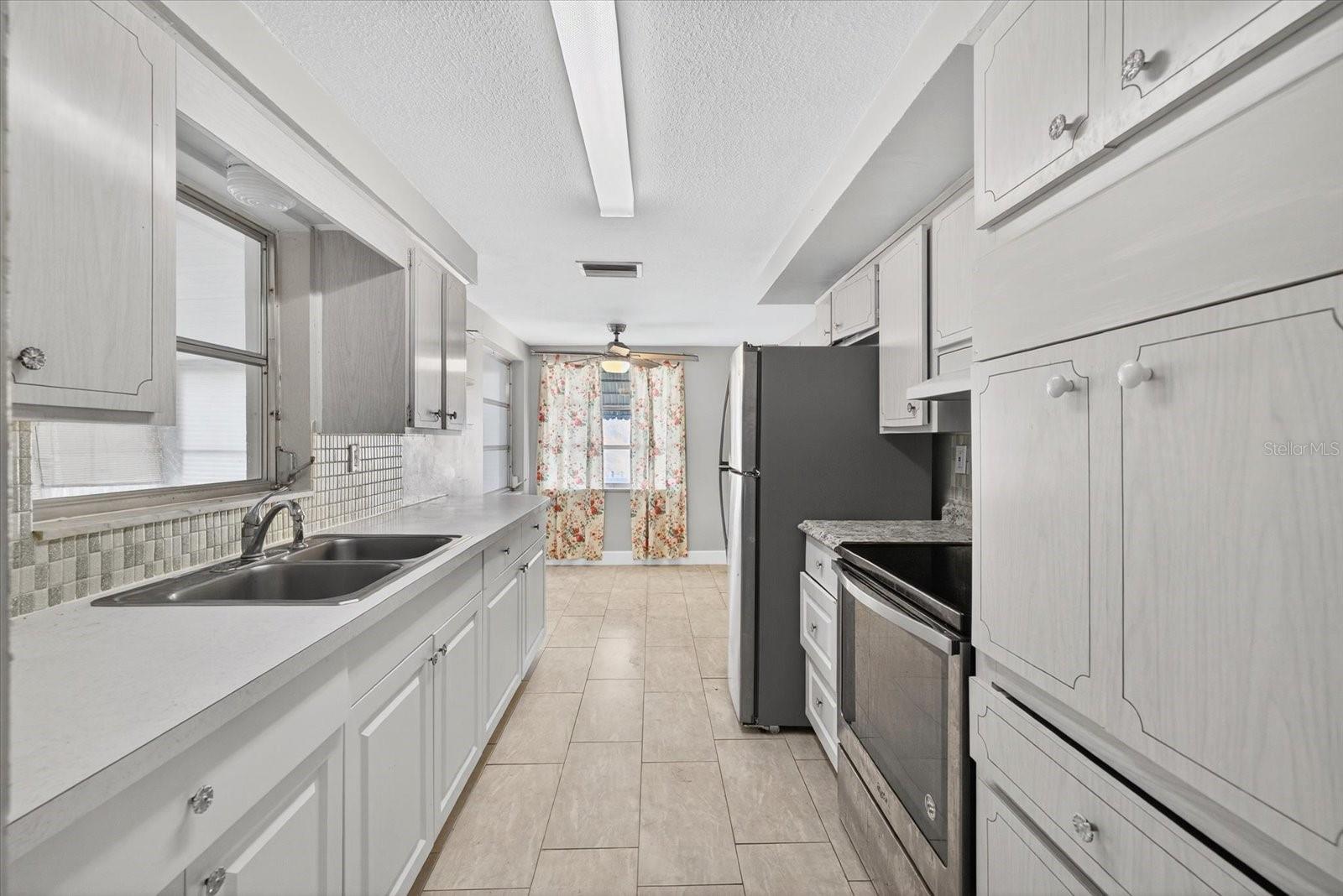 FOREST HILLS - Residential