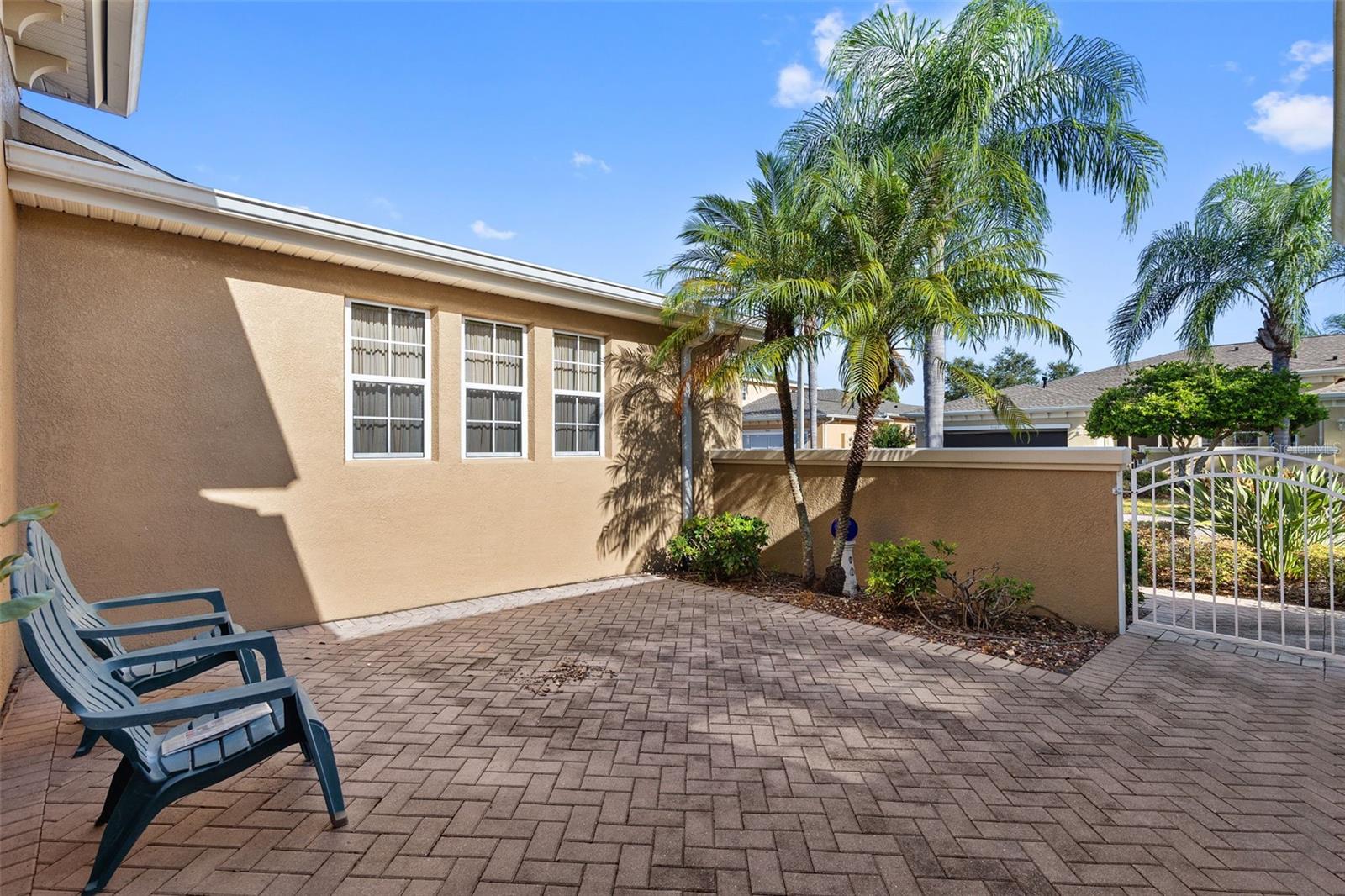 KINGS POINT - Residential