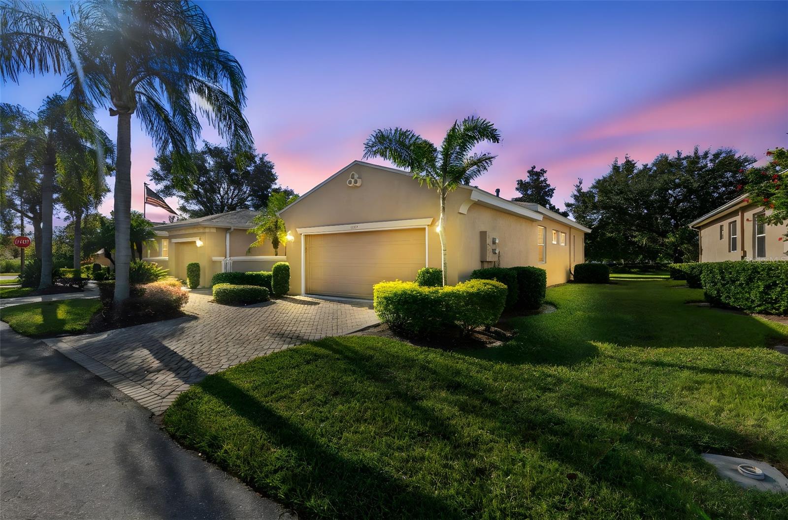 KINGS POINT - Residential