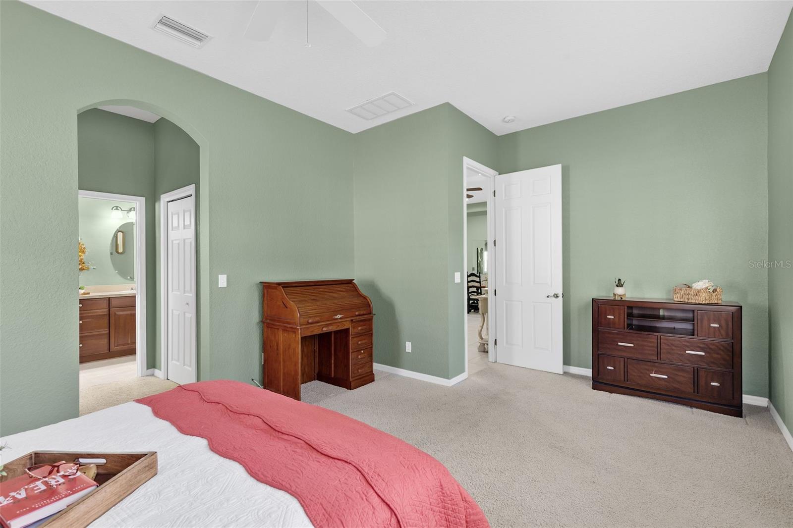KINGS POINT - Residential