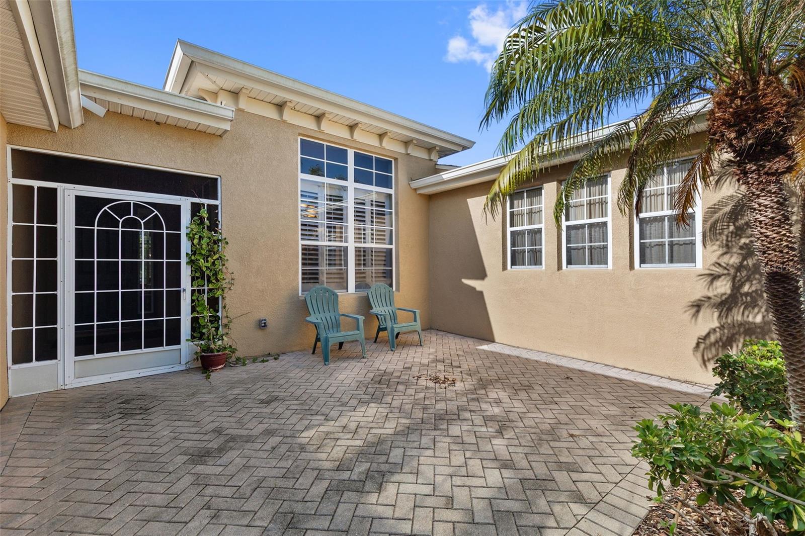 KINGS POINT - Residential